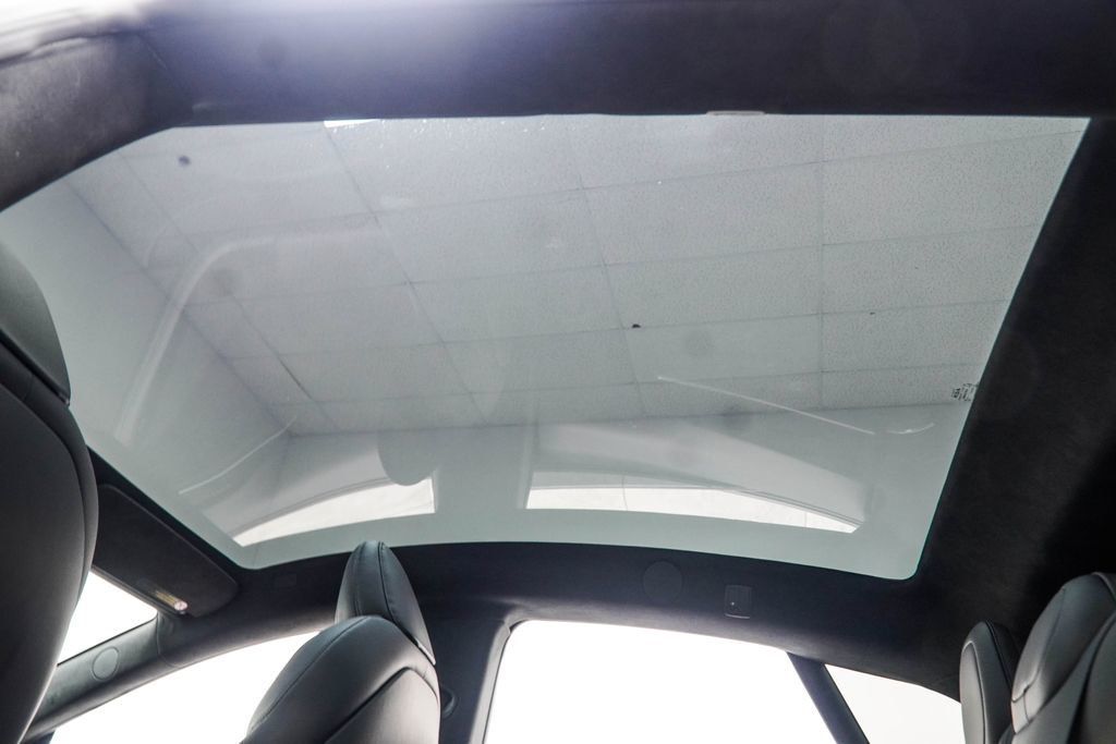 Tesla Model S photo 41