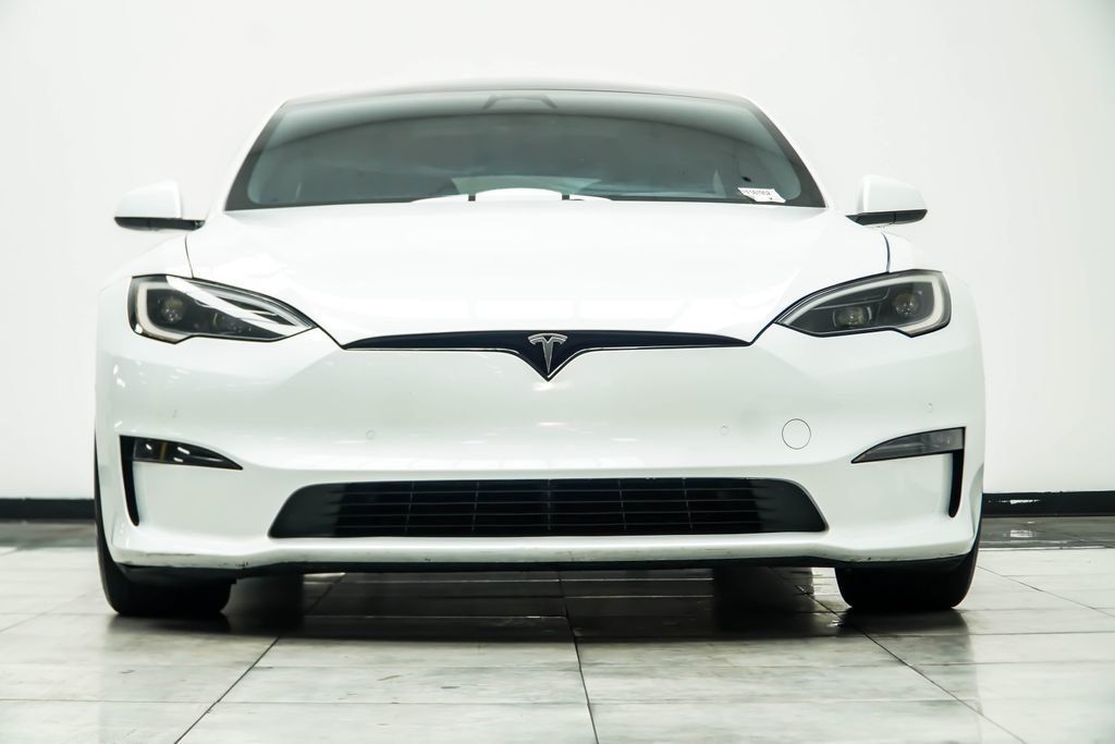 Tesla Model S photo 8