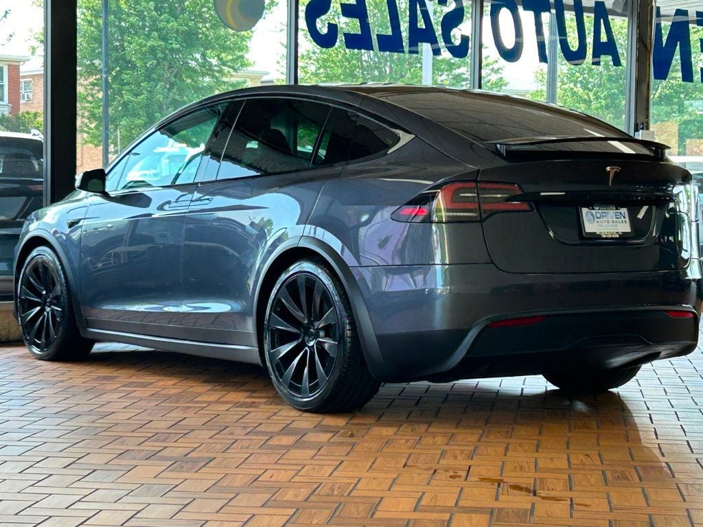 2023 Tesla Model X photo 17