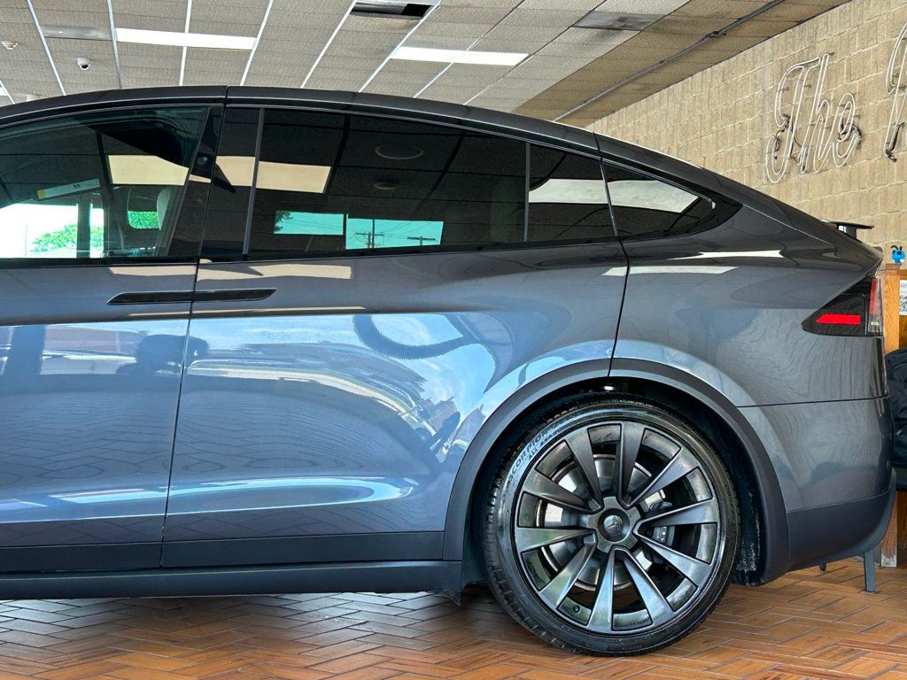 2023 Tesla Model X photo 5