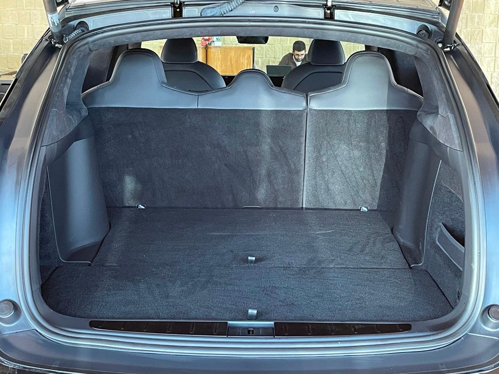 2023 Tesla Model X AWD - 22939352 - 21