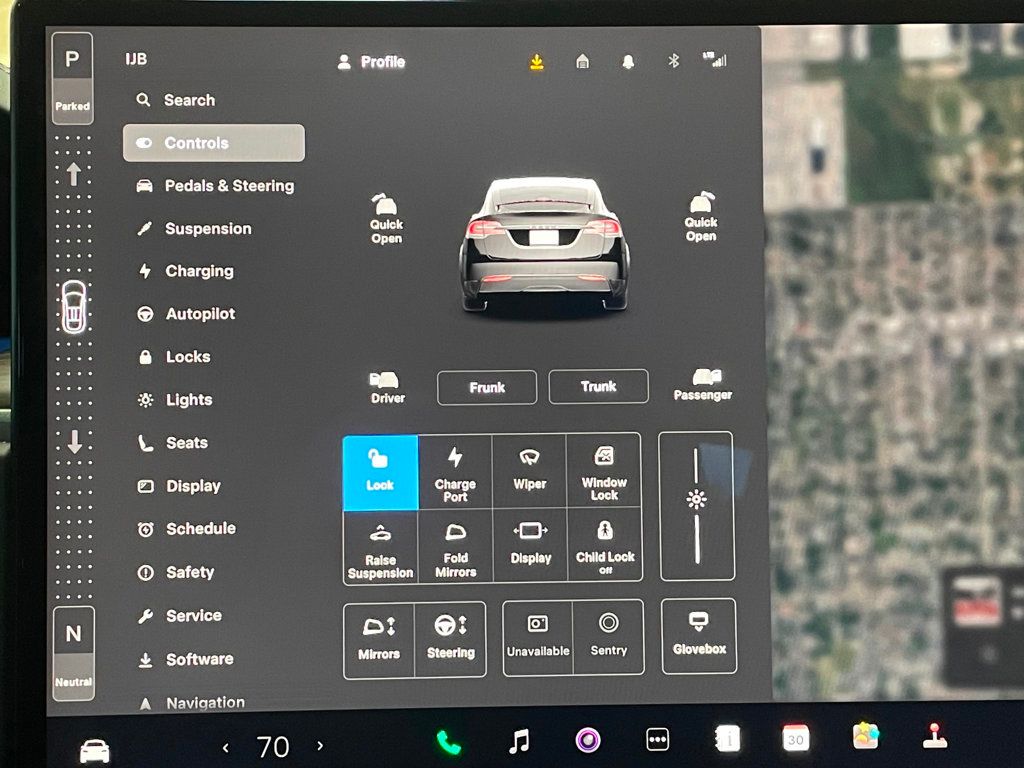 2023 Tesla Model X AWD - 22939352 - 31