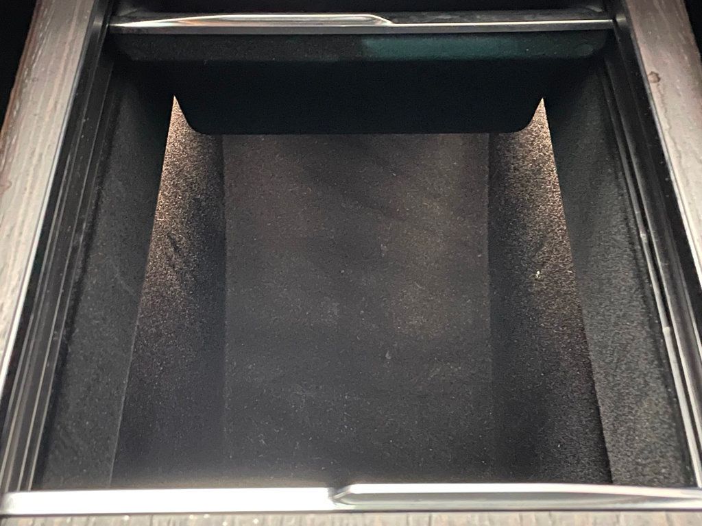 2023 Tesla Model X AWD - 22939352 - 42