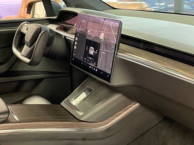 2023 Tesla Model X AWD - 22968180 - 29