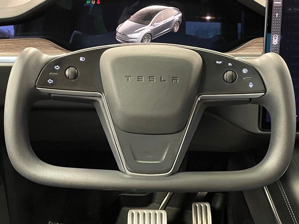 2023 Tesla Model X AWD - 22968180 - 30