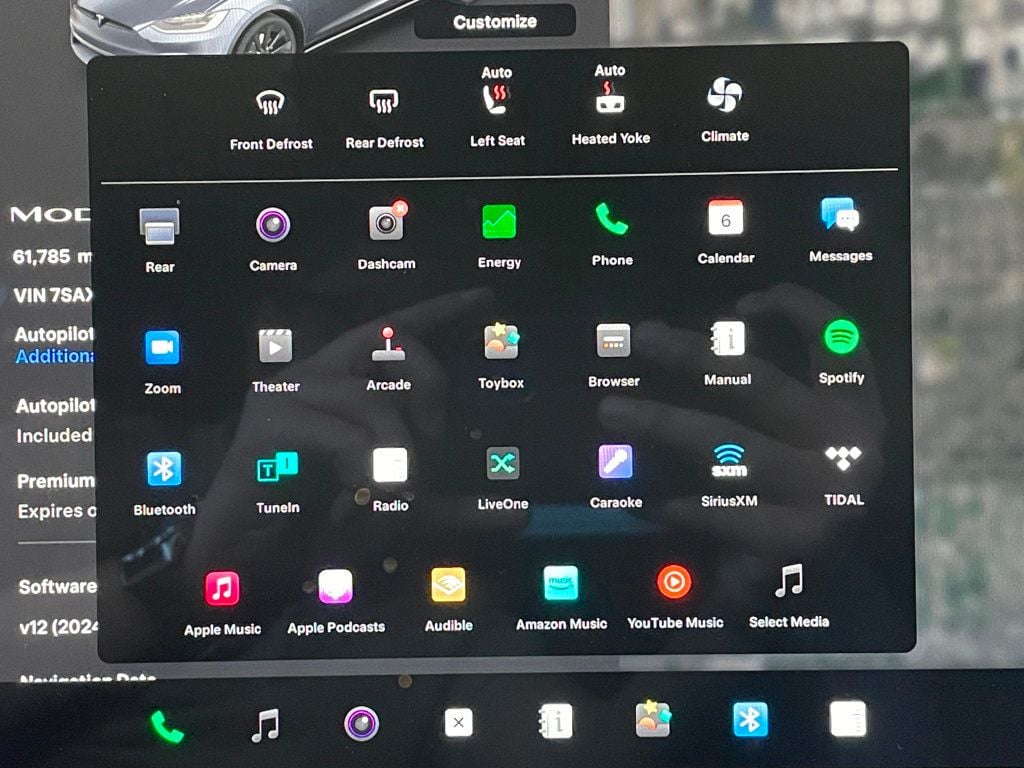 2023 Tesla Model X AWD - 22968180 - 39