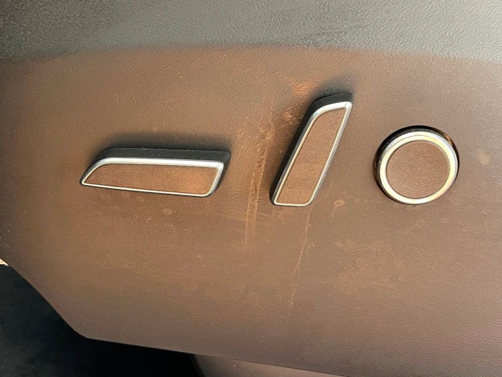 2023 Tesla Model X AWD - 22970684 - 11