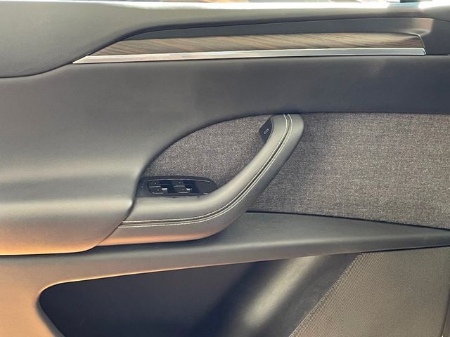 2023 Tesla Model X AWD - 22970684 - 13