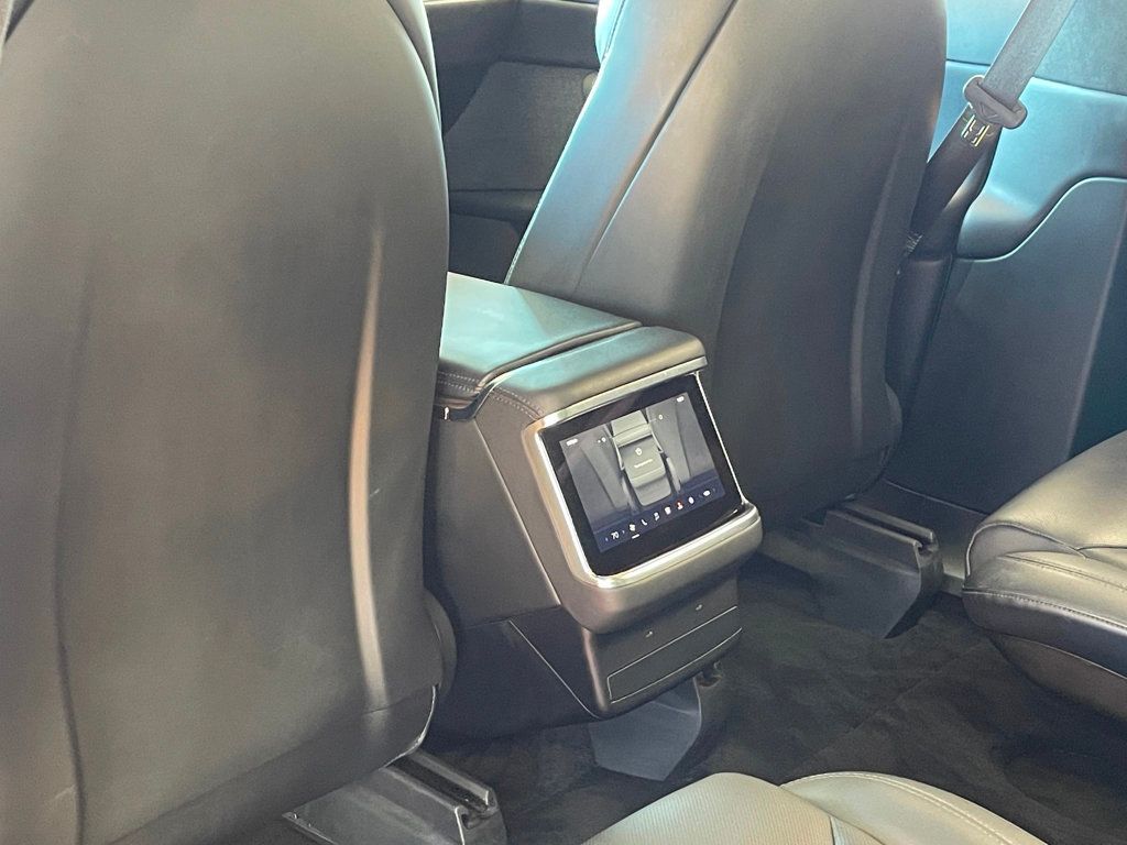 2023 Tesla Model X AWD - 22970684 - 16