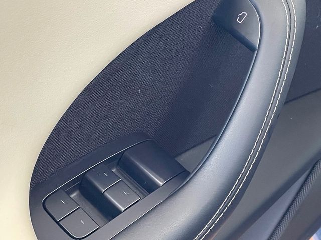 2023 Tesla Model X AWD - 23009761 - 14