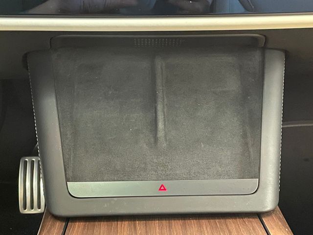 2023 Tesla Model X AWD - 23009761 - 46