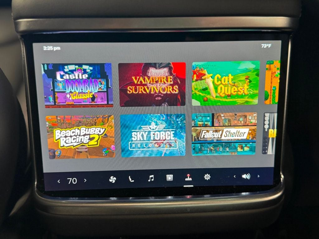 2023 Tesla Model X AWD - 23041123 - 43