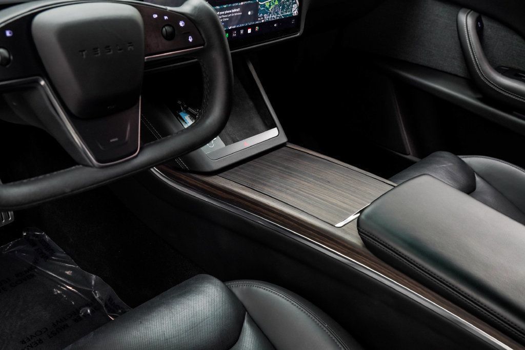 Tesla Model X photo 22