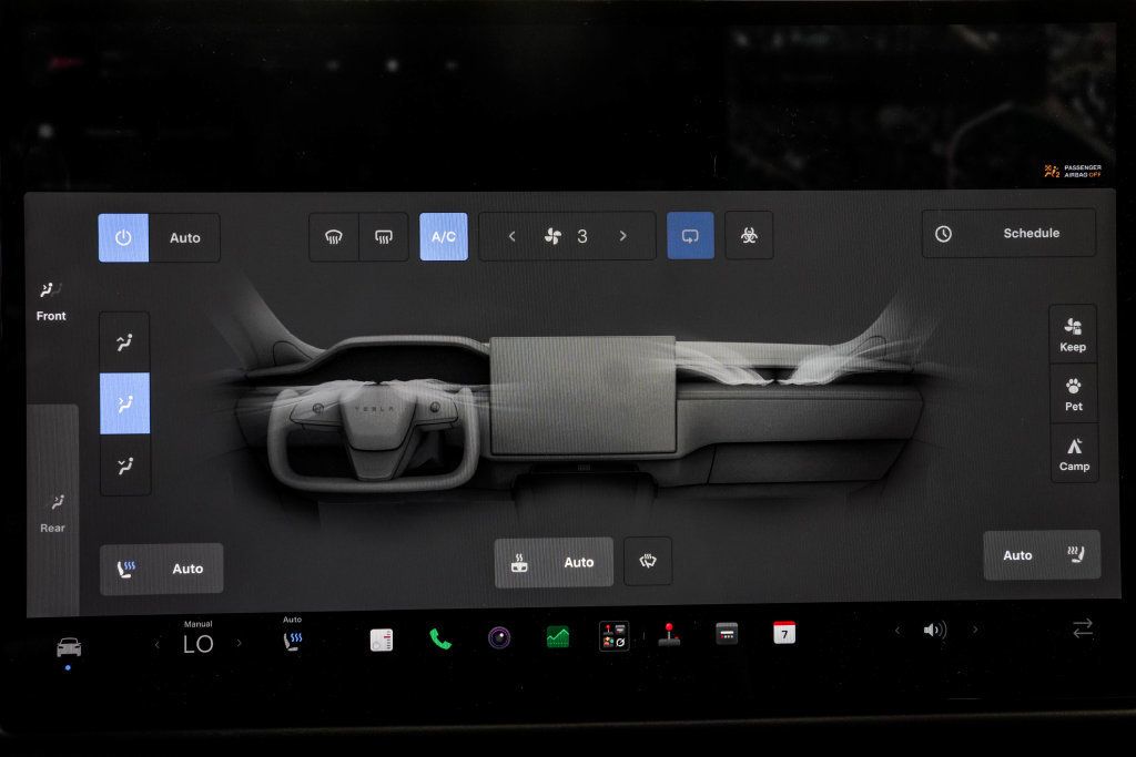 Tesla Model X photo 33