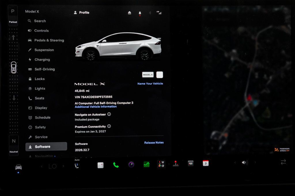 Tesla Model X photo 34