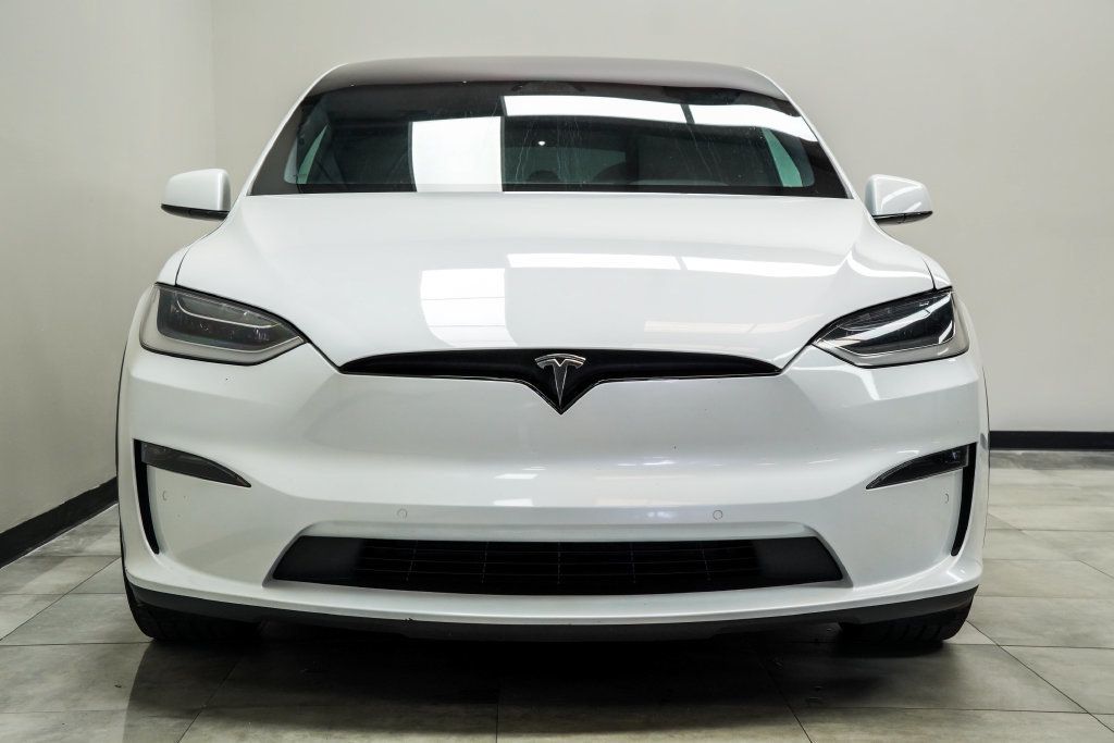 Tesla Model X photo 7