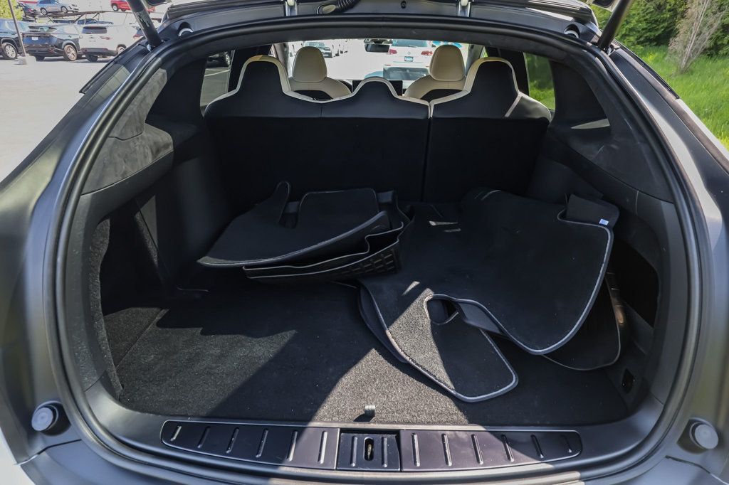 2023 Tesla Model X P100D photo 12