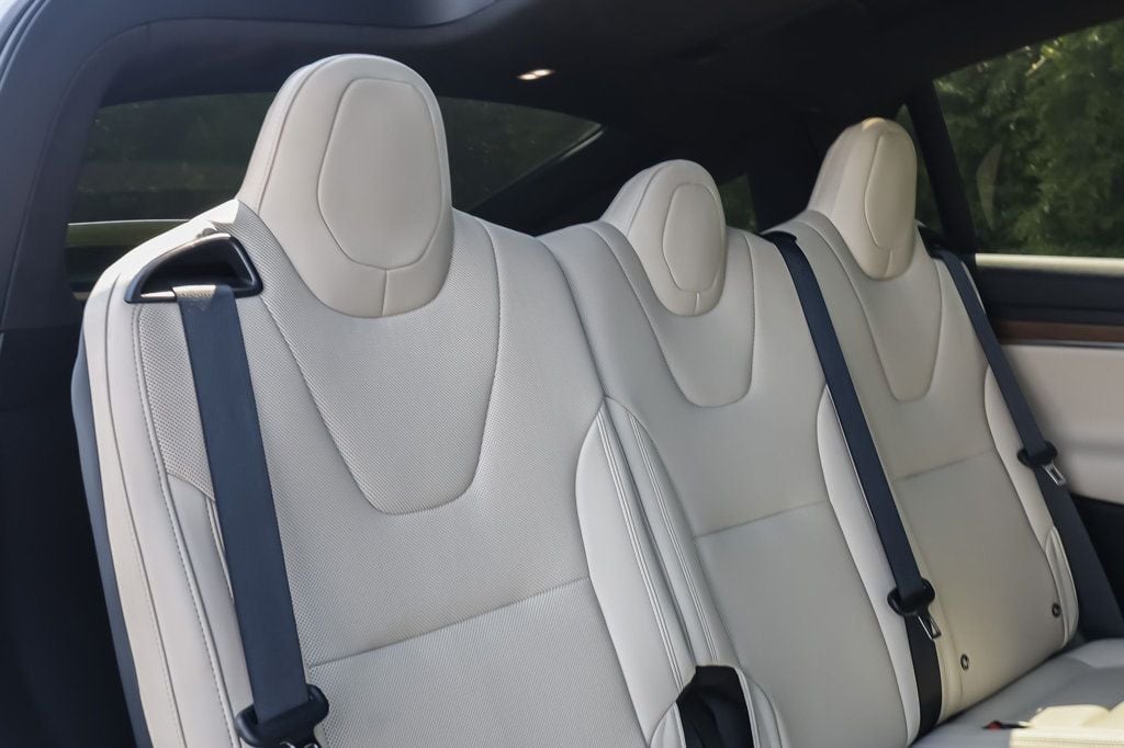 2023 Tesla Model X P100D photo 18