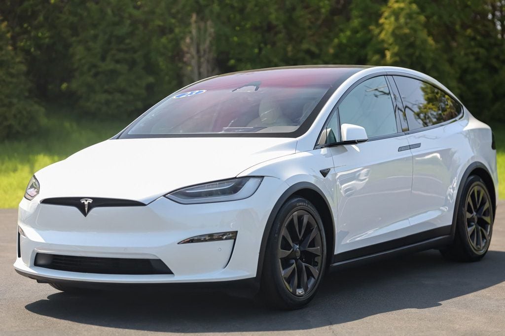 2023 Tesla Model X P100D photo 2