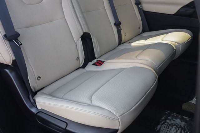 2023 Tesla Model X AWD - 22821454 - 19