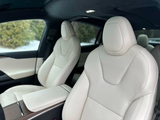 2023 Tesla Model X AWD - 22970104 - 14