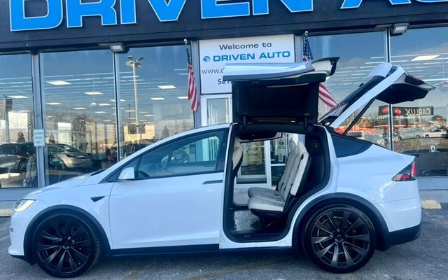 2023 Tesla Model X AWD - 22698578 - 10