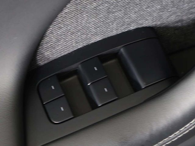 2023 Tesla Model X AWD - 23058506 - 39