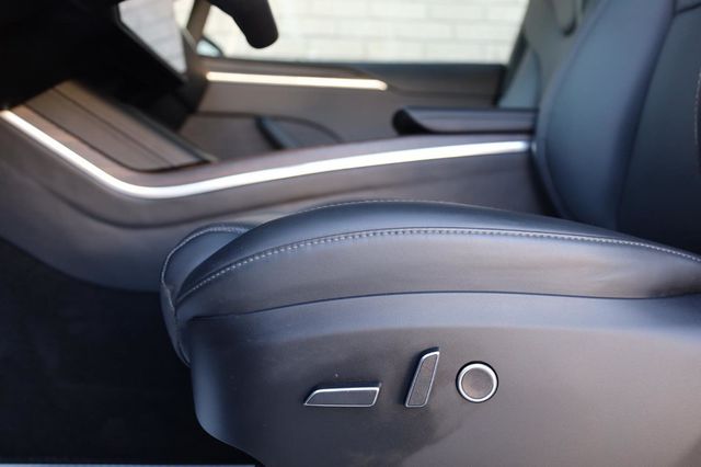 2023 Tesla Model X AWD - 23015942 - 17