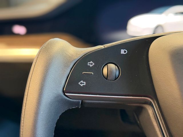 2023 Tesla Model X AWD - 23061708 - 30