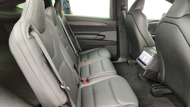 2023 Tesla Model X AWD - 23094474 - 26