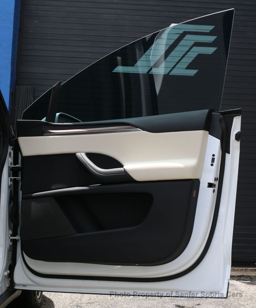 2023 Tesla Model X AWD - 22865797 - 17