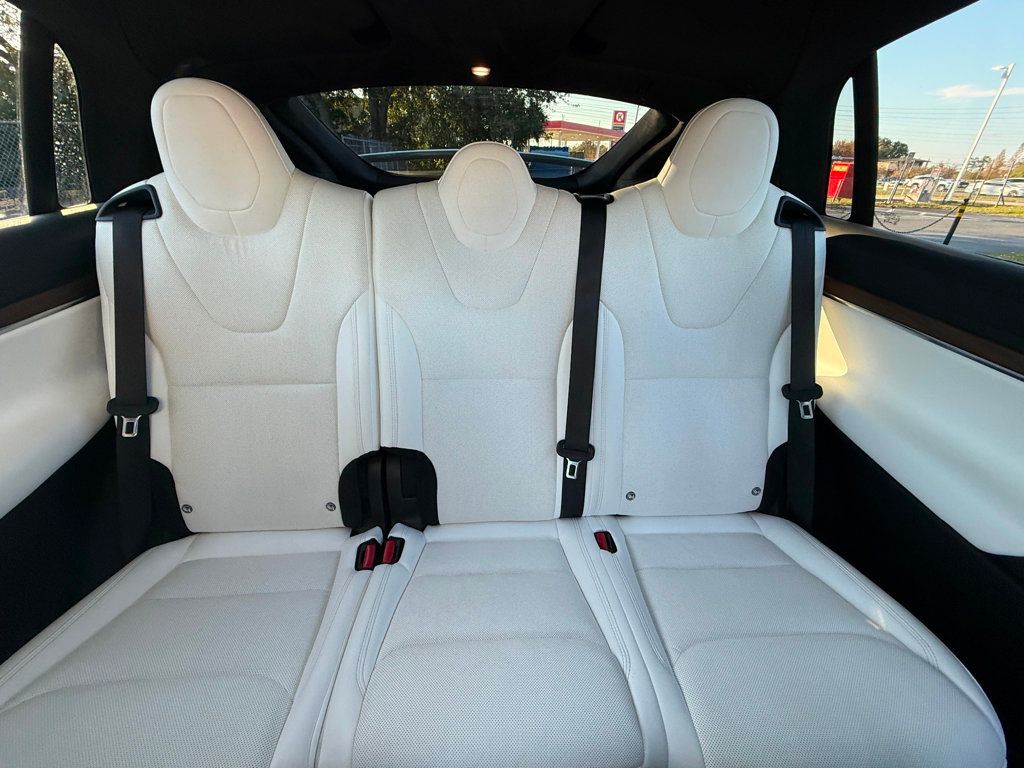 2023 Tesla Model X AWD - 22968202 - 19