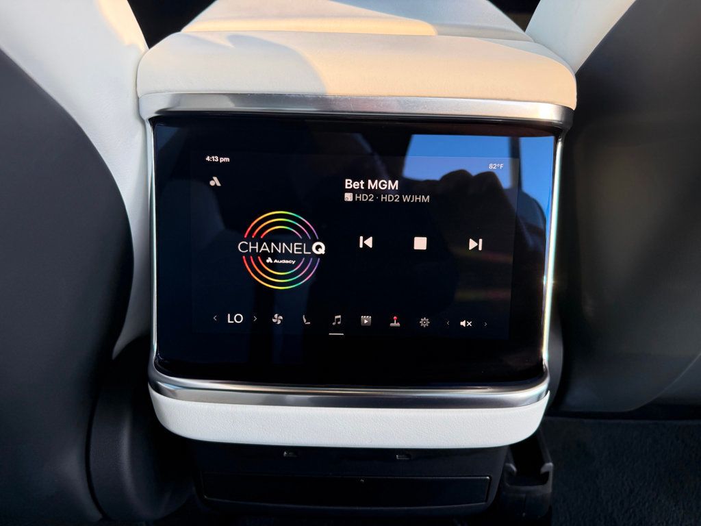 2023 Tesla Model X AWD - 22968202 - 27