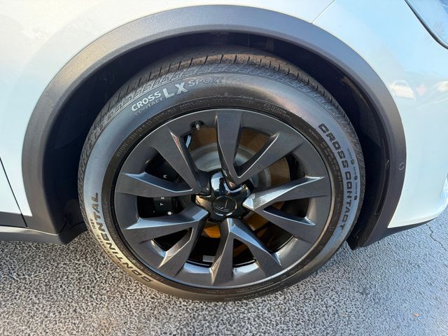 2023 Tesla Model X AWD - 22968202 - 32