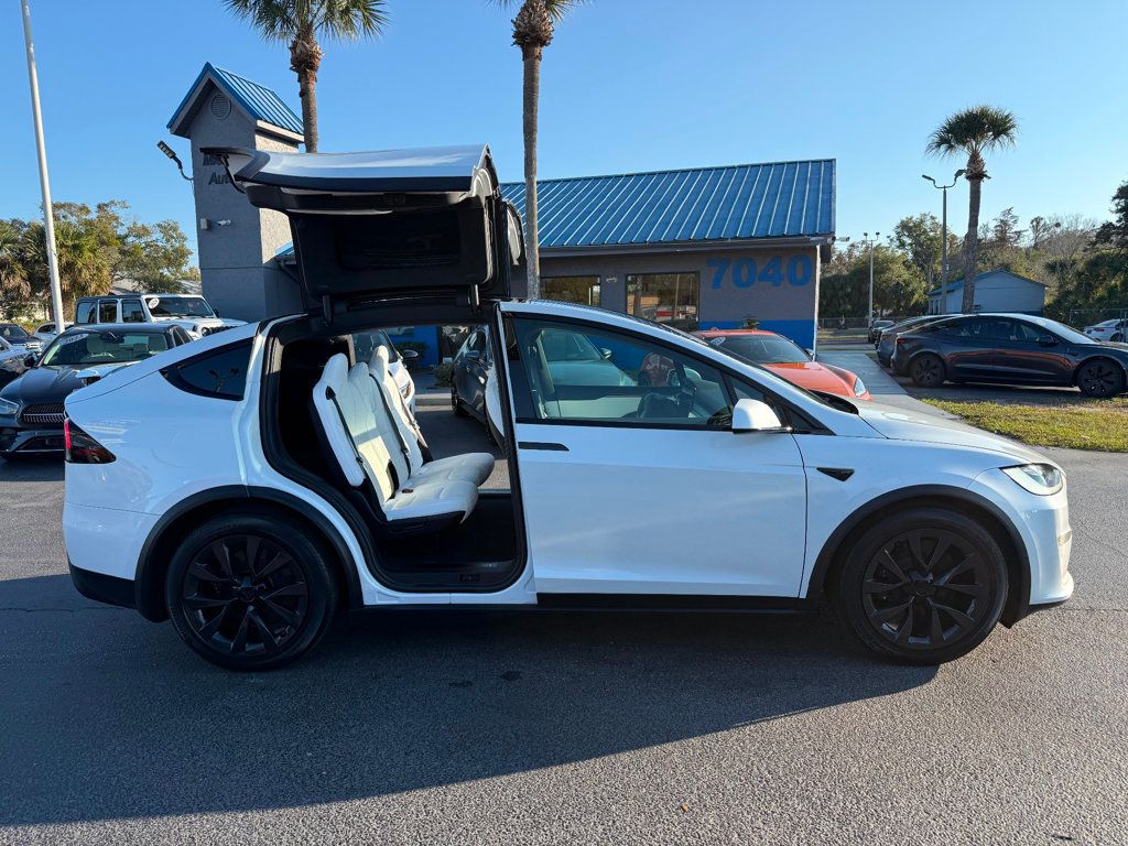 2023 Tesla Model X AWD - 22968202 - 3