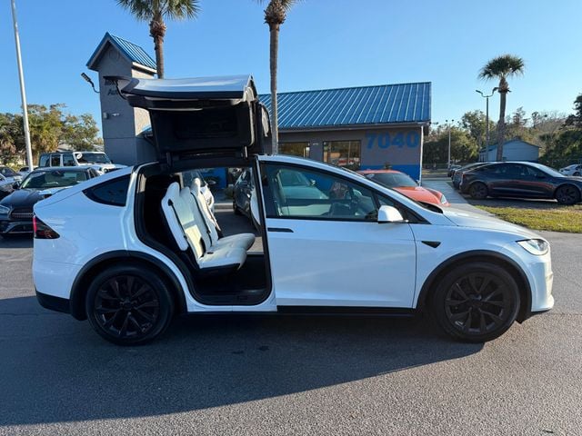 2023 Tesla Model X AWD - 22968202 - 3
