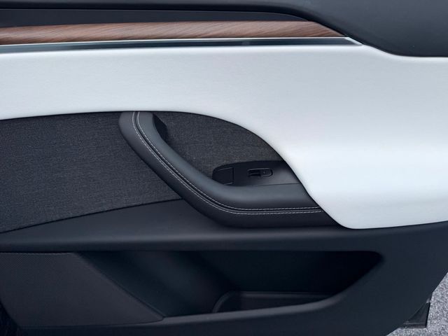2023 Tesla Model X AWD - 23001010 - 38