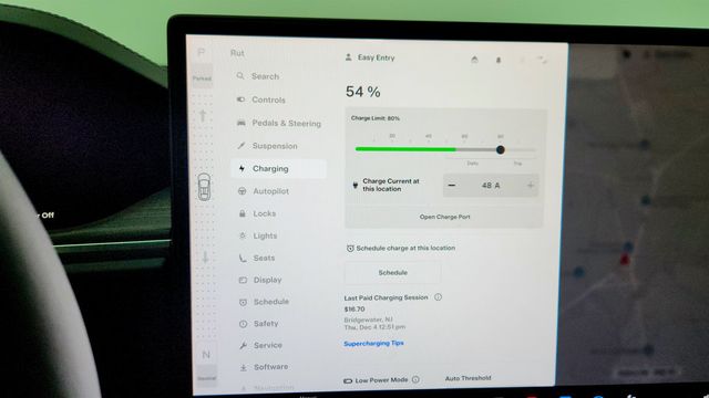 2023 Tesla Model X AWD - 22957122 - 18