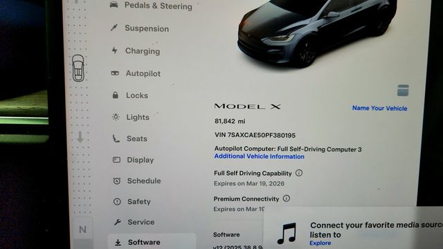2023 Tesla Model X AWD - 22963992 - 11