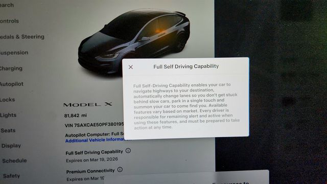 2023 Tesla Model X AWD - 22963992 - 13