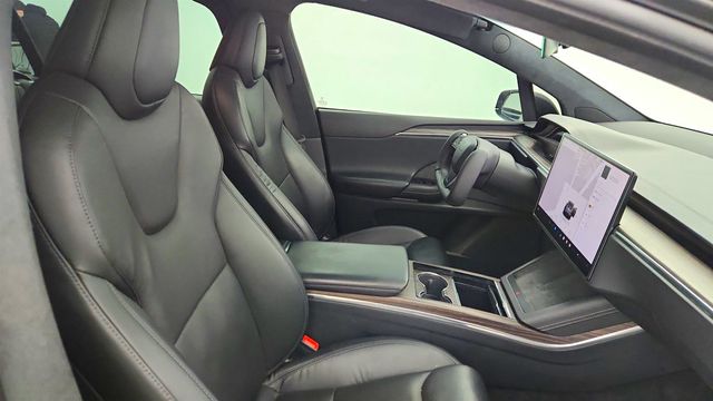 2023 Tesla Model X AWD - 22963992 - 25