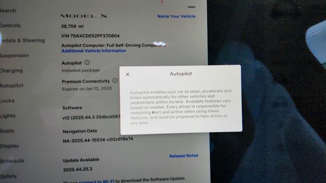 2023 Tesla Model X AWD - 22966061 - 15