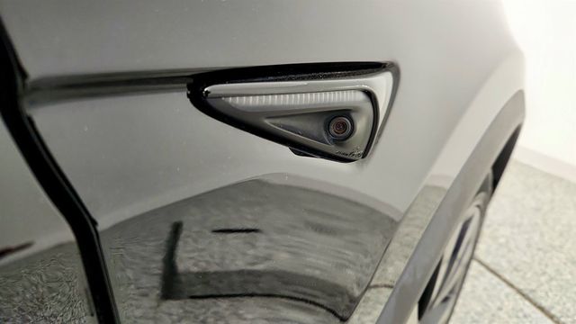 2023 Tesla Model X AWD - 22966061 - 30