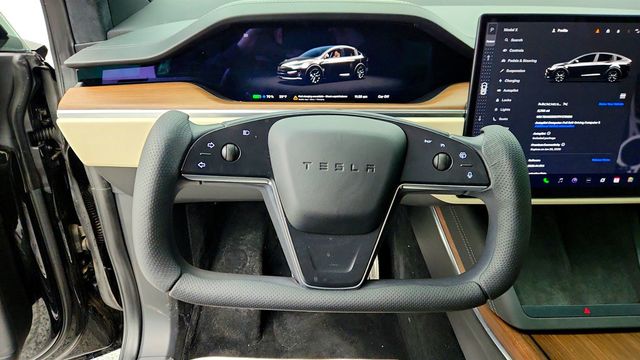 2023 Tesla Model X AWD - 22966715 - 11