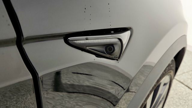 2023 Tesla Model X AWD - 22966715 - 28