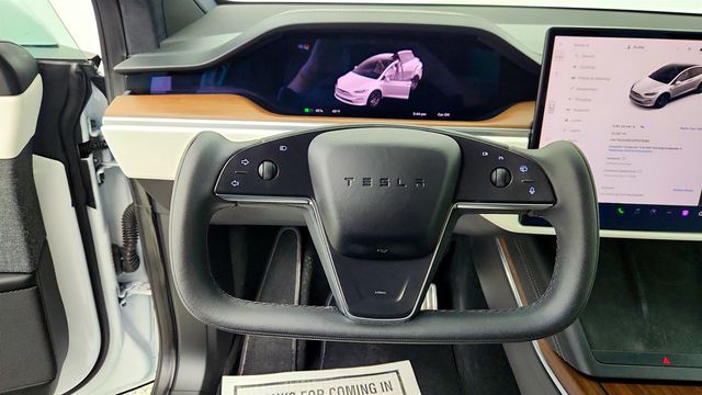 2023 Tesla Model X AWD - 22999608 - 12