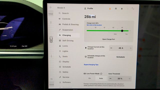 2023 Tesla Model X AWD - 23100870 - 19
