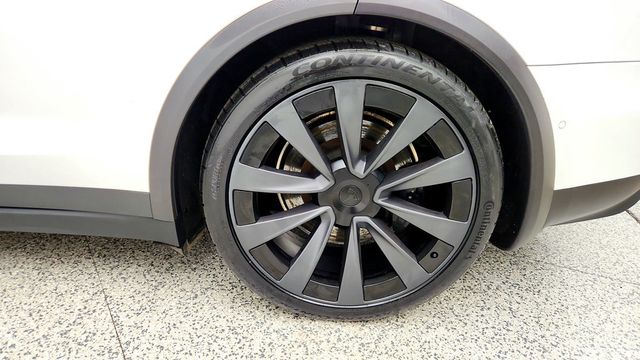 2023 Tesla Model X AWD w/ 22'' Turbine Wheels & Yoke Steering Wheel - 23093235 - 8