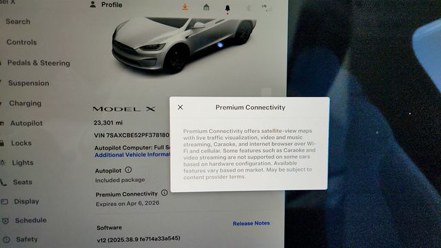 2023 Tesla Model X AWD w/ 6 Seat Cream Interior & 22'' Turbine Wheels - 22999608 - 16