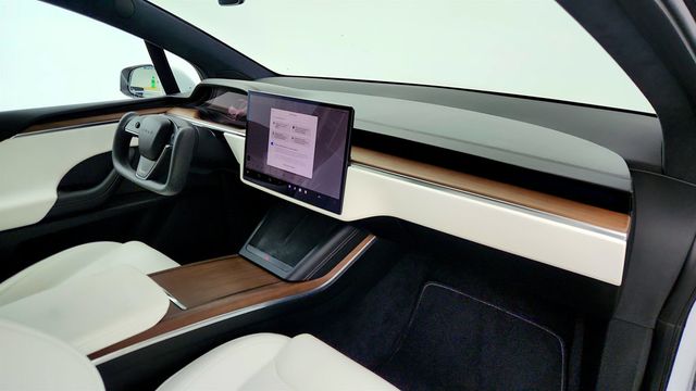 2023 Tesla Model X AWD w/ 6 Seat Cream Interior & 22'' Turbine Wheels - 22999608 - 31